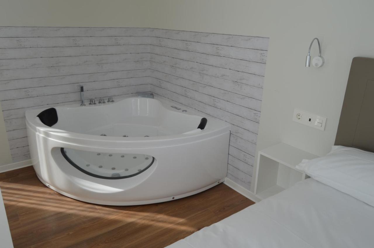Apartamentos El Beyu Onís Buitenkant foto