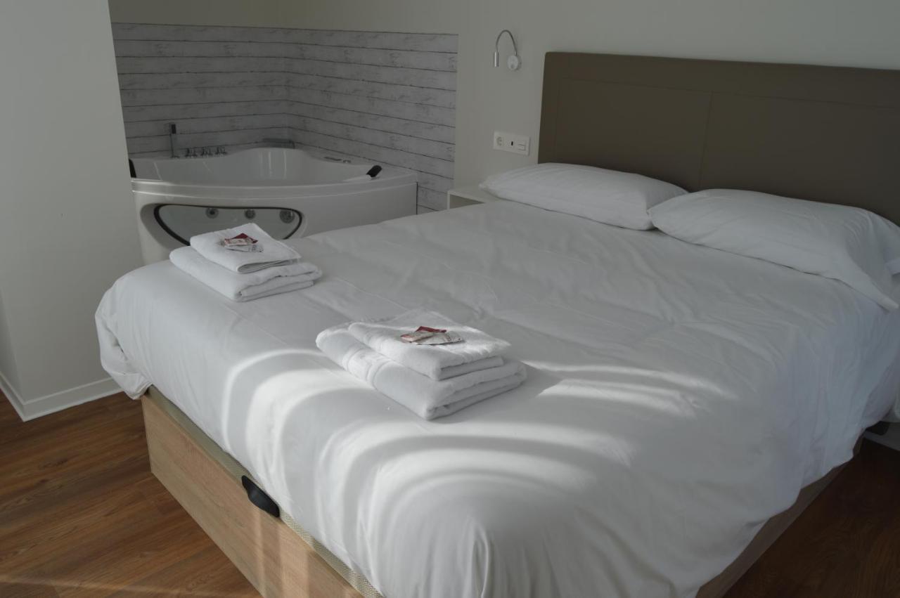 Apartamentos El Beyu Onís Buitenkant foto